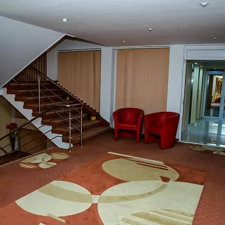 Hotel Apollo 3*